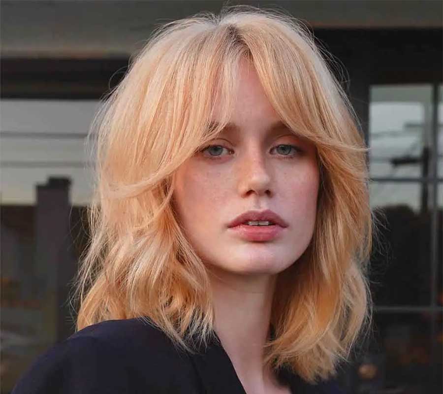 لوب با چتری کرکره‌ای (Lob with Curtain Bang)